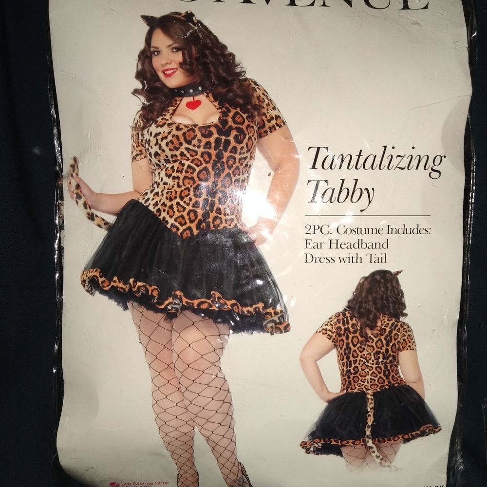 Costume
